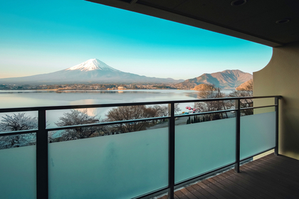 ベランダから眺める富士山